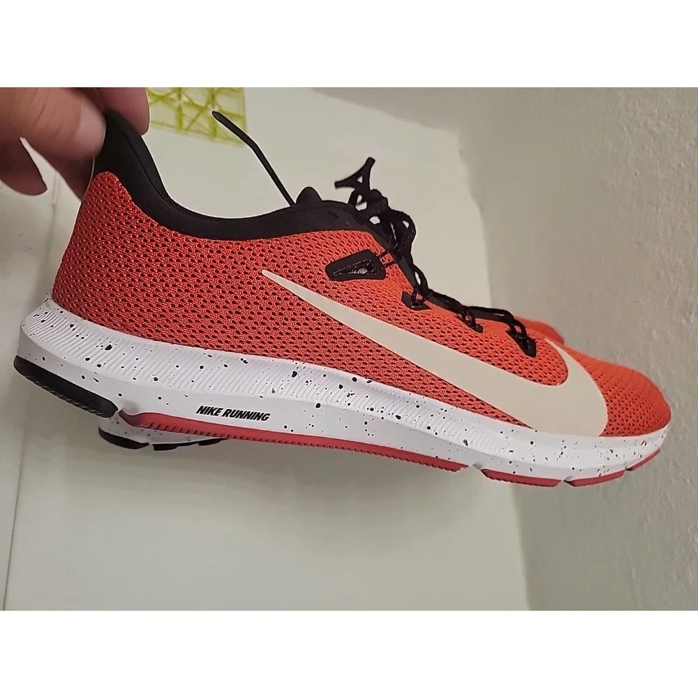 Nike Quest 2 SE Men's running‎ shoes Orange and black size 12  New